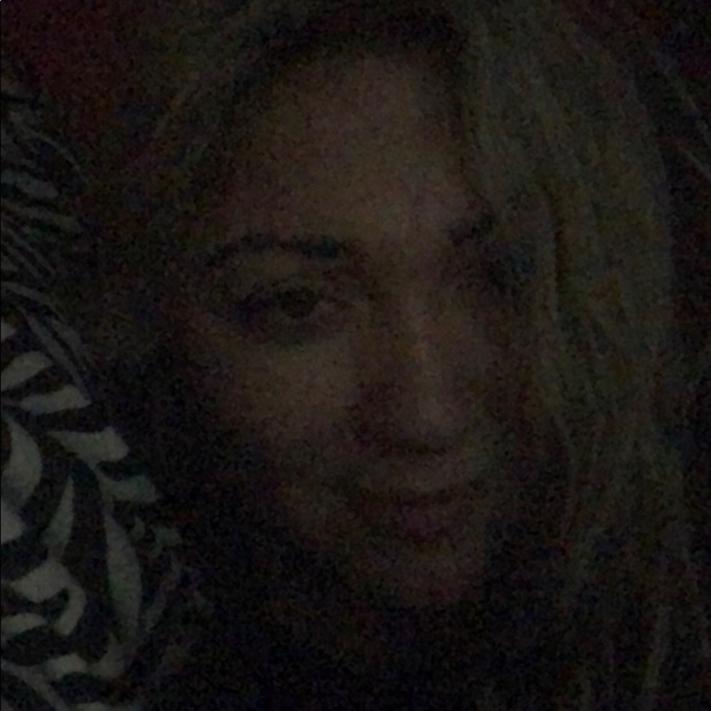 Meet your Posher, Mayra